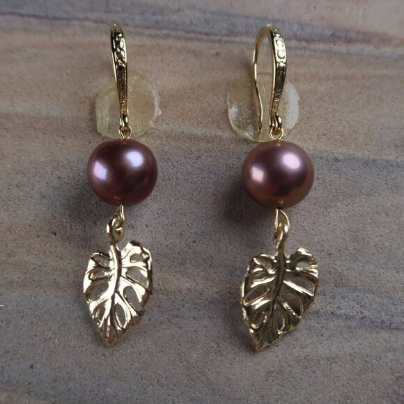 🌸Purple Edison Pearl Earrings🌸 - Picture 2 of 5